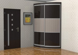 Встроенный угловой шкаф купе в прихожую