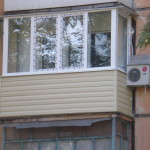 Наружная обшивка балкона сайдингом для теплоизоляции