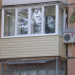 Наружная обшивка балкона сайдингом для теплоизоляции