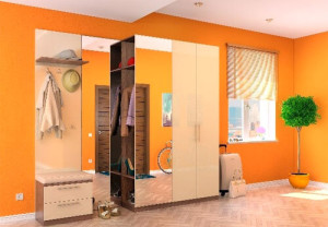 Насыщенный оранжевый цвет для стен в прихожей