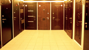 Входные двери для установки в квартире