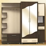 Элегантный и практичный шкаф в прихожую для стиля хай-тек