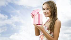 Как подобрать подарок для девушки