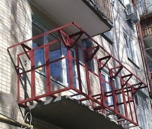Остекление и вынос балкона