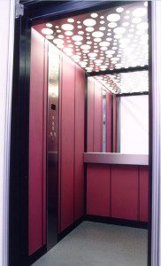 Современный лифт пассажирского типа