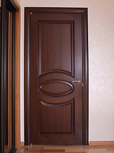 Деревянные практичные межкомнатные двери