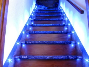 Светодиодная лента для лестницы